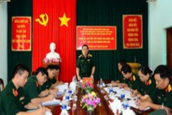 Đoàn công tác Tổng cục Chính trị làm việc tại Trung tâm Nhiệt đới Việt - Nga
